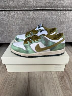 Nike SB Dunk Low Alexis Sablone Chameleon HJ3386-300